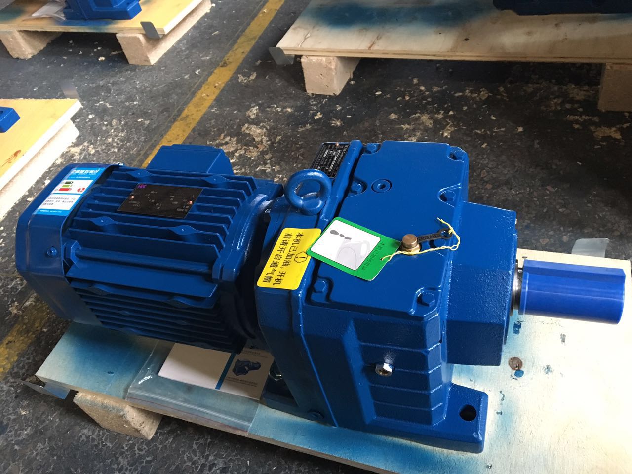 F系列平行軸齒輪減速機(jī)-對(duì)比后的選擇